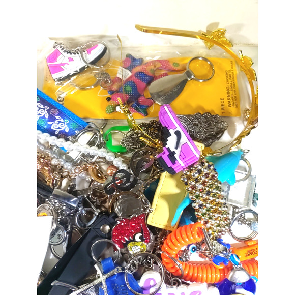 Junk Drawer Lot Keychain Barrettes 2.9 Lbs - Picture 9 of 16